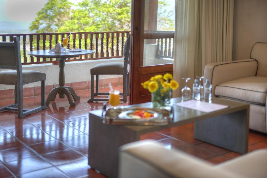 Alta Las Palomas Hotel Сан-Хосе Екстер'єр фото