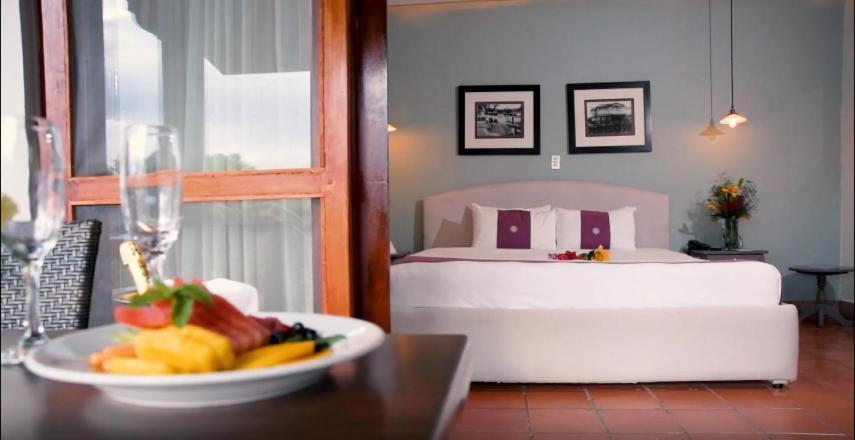 Alta Las Palomas Hotel Сан-Хосе Екстер'єр фото